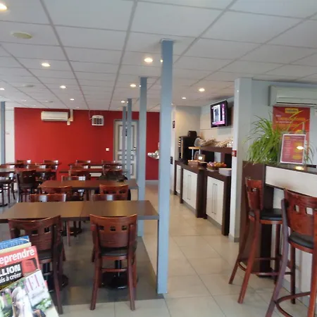 Hotel Initial By Balladins Roissy / Saint-mard 2*