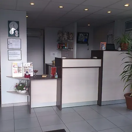 Initial By Balladins Roissy / Saint-mard