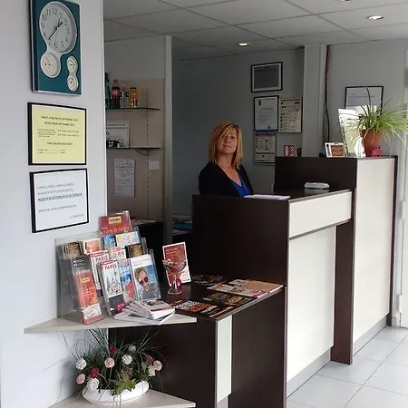 Hotel Initial By Balladins Roissy / Saint-mard
