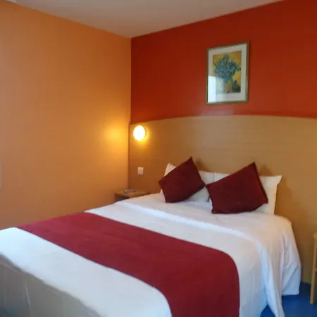 Hotel Initial By Balladins Roissy / Saint-mard 2*
