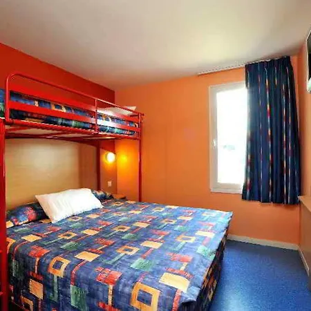 Hotel Initial By Balladins Roissy / Saint-mard