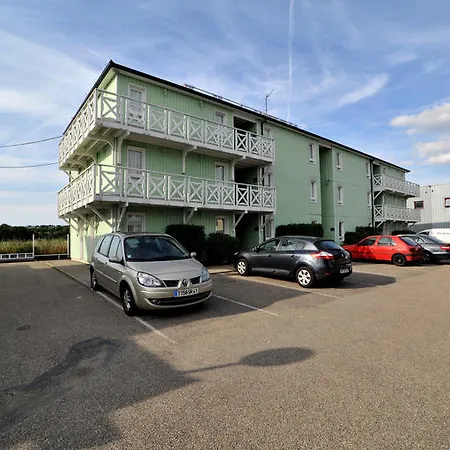 Hotel Initial By Balladins Roissy / Saint-mard
