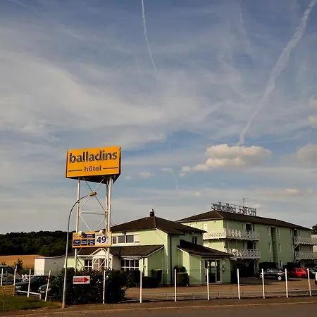 Initial By Balladins Roissy / Saint-mard ホテル サン・マール